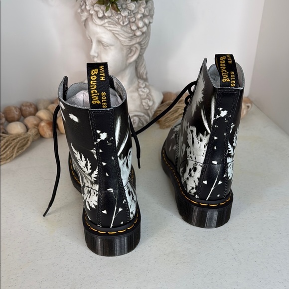 Dr. Martens 1460 Pascal Printed Leather Women's Ankle Boots Sz 6 - Picture 5 of 11